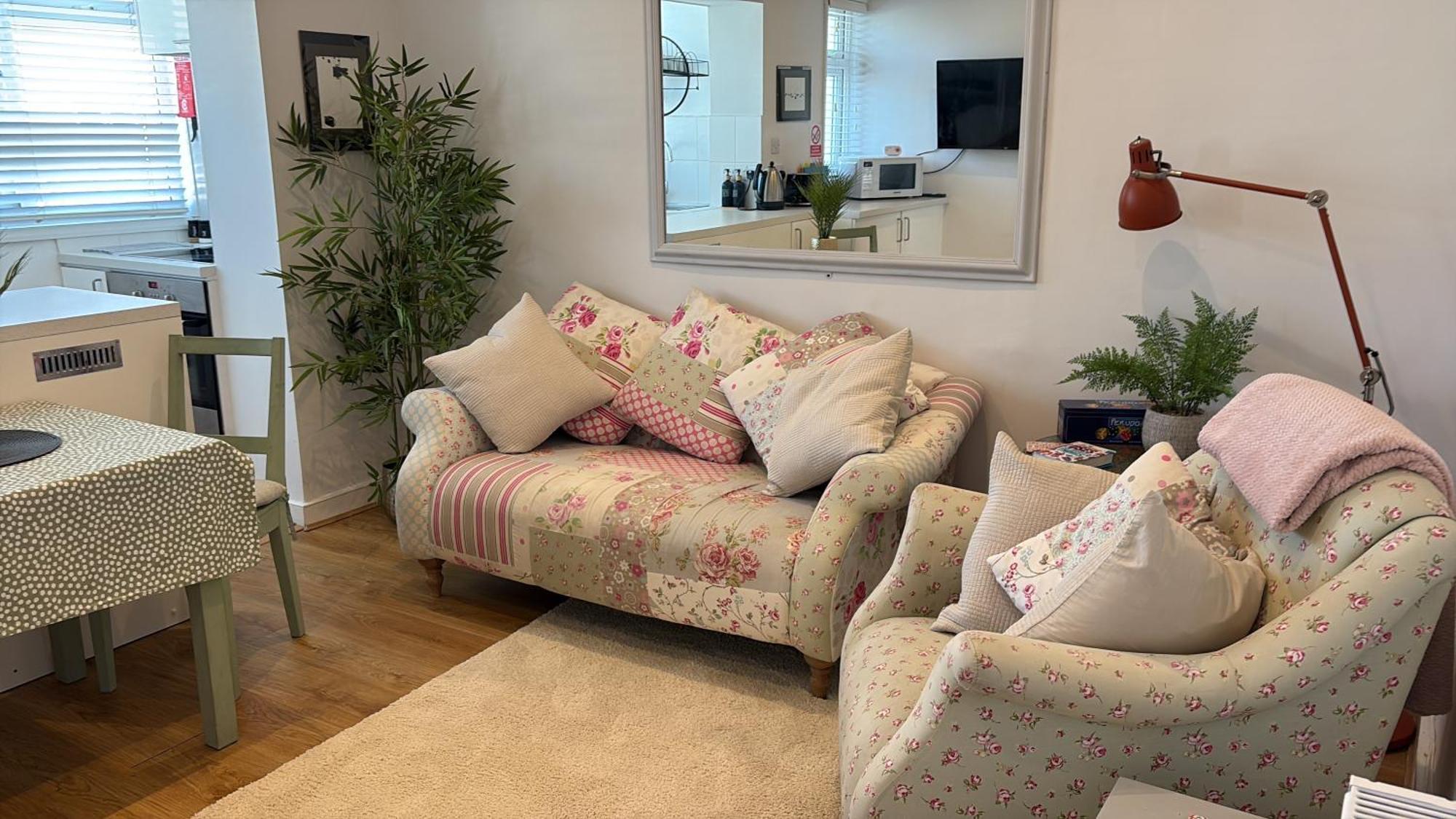 Flat In The Heart Of Leigh On Sea Less Than 2 Miles From The Beach 사우스엔드온시 외부 사진